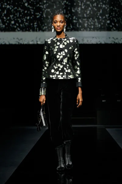 Look 37